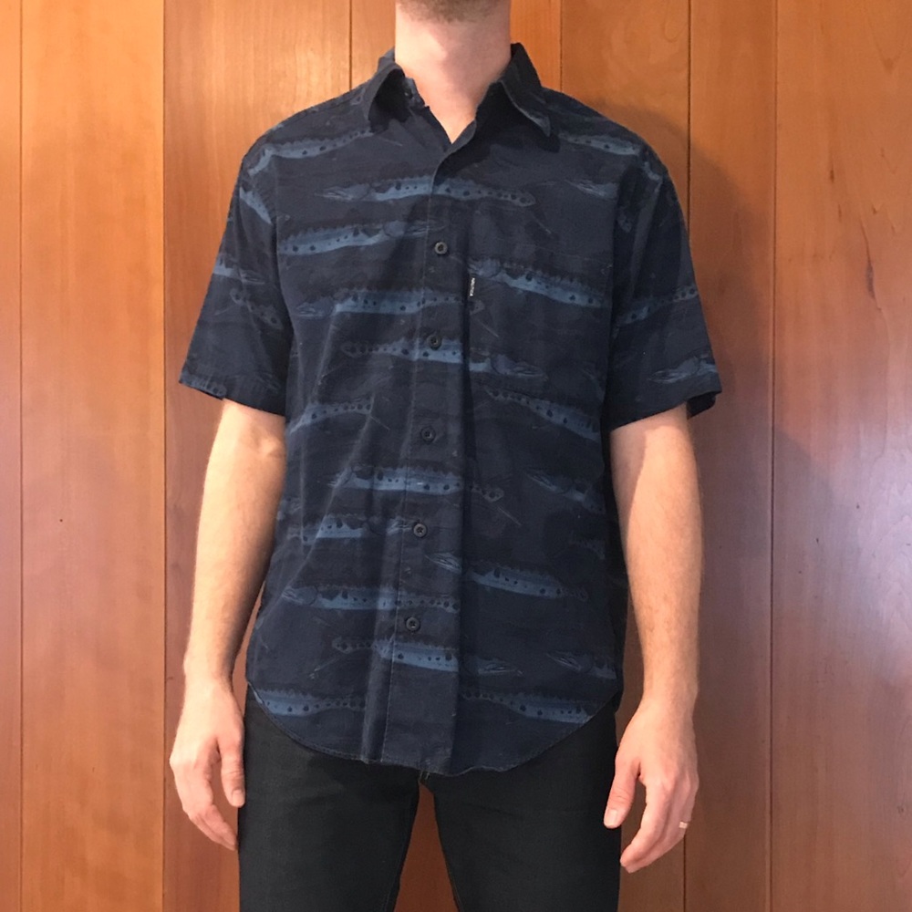 Short sleeve button down